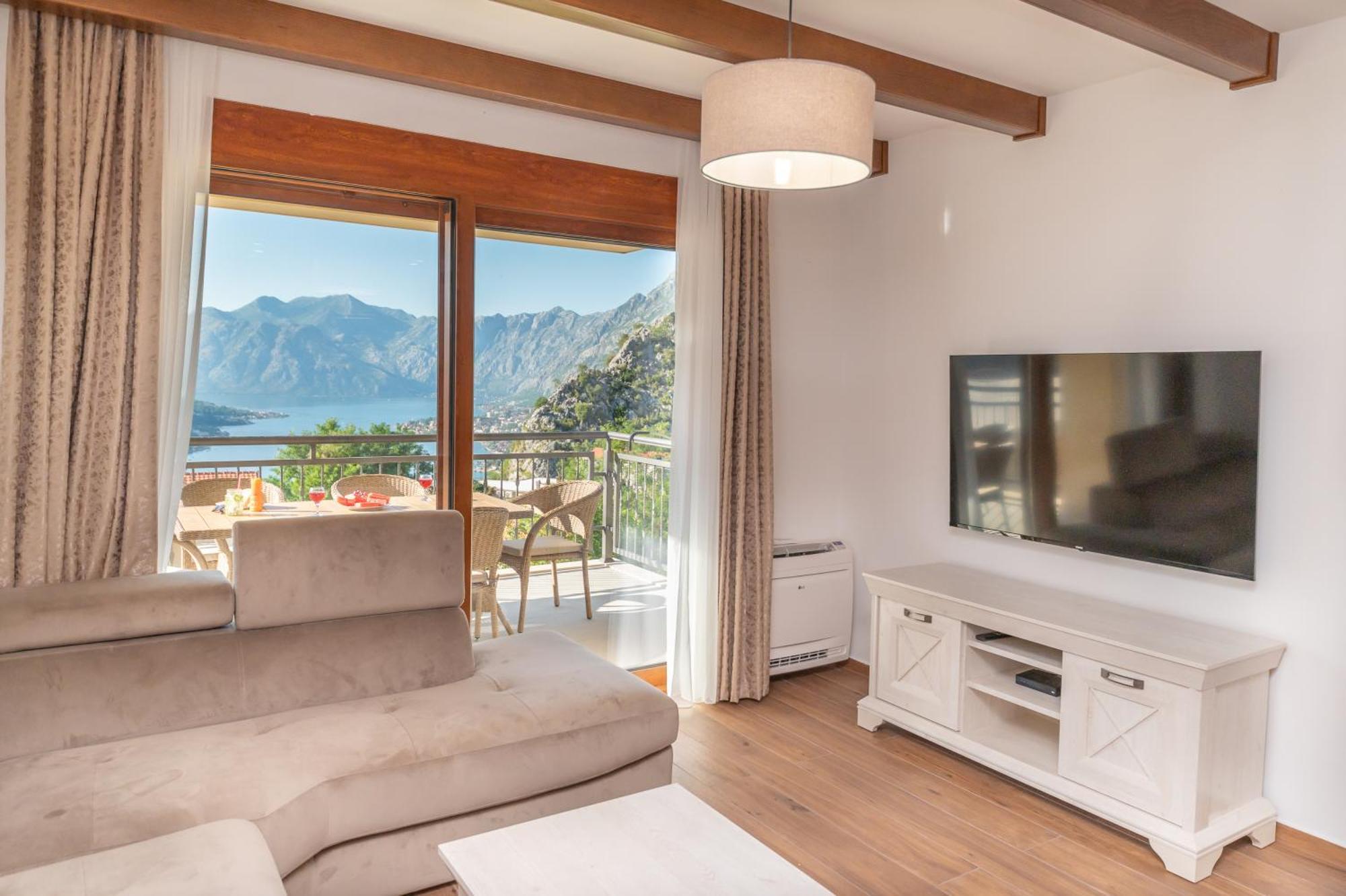 Apartmán Red Hill Kotor Exteriér fotografie