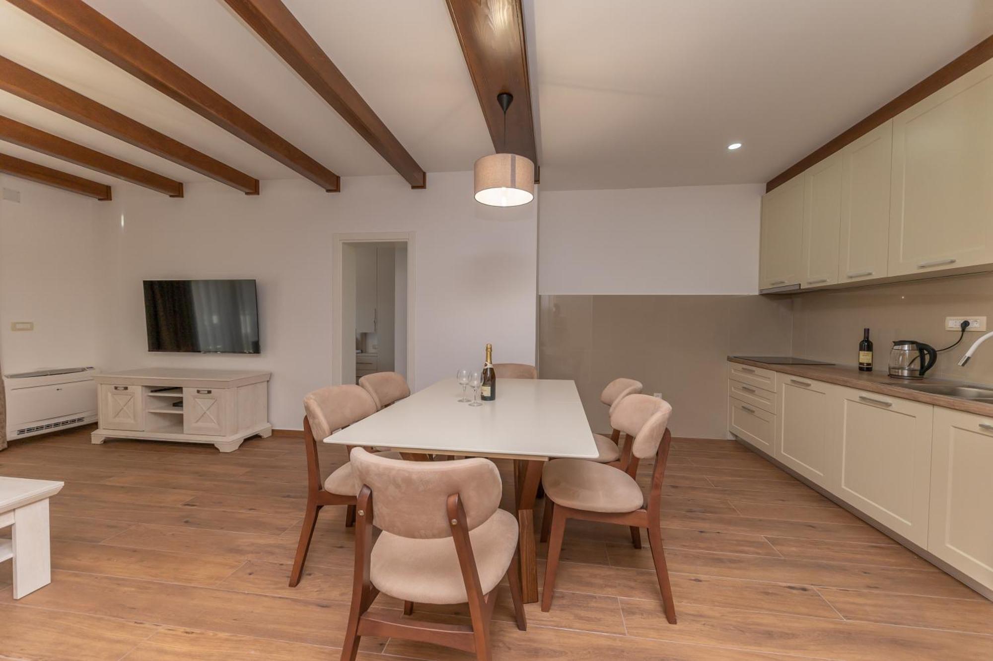 Apartmán Red Hill Kotor Exteriér fotografie