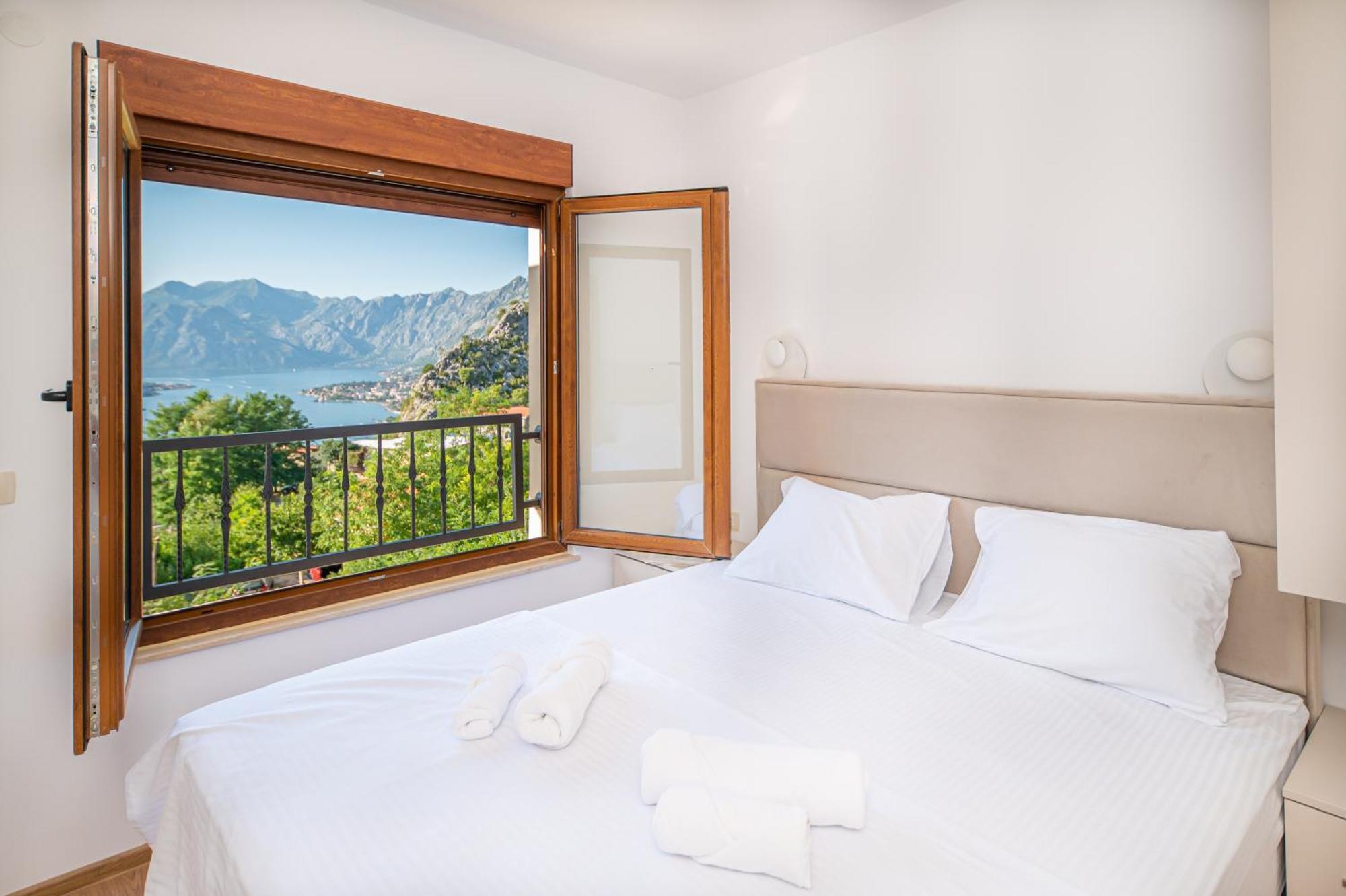 Apartmán Red Hill Kotor Exteriér fotografie
