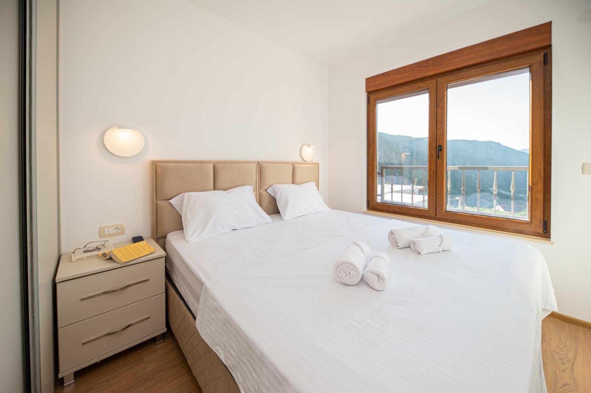 Apartmán Red Hill Kotor Exteriér fotografie