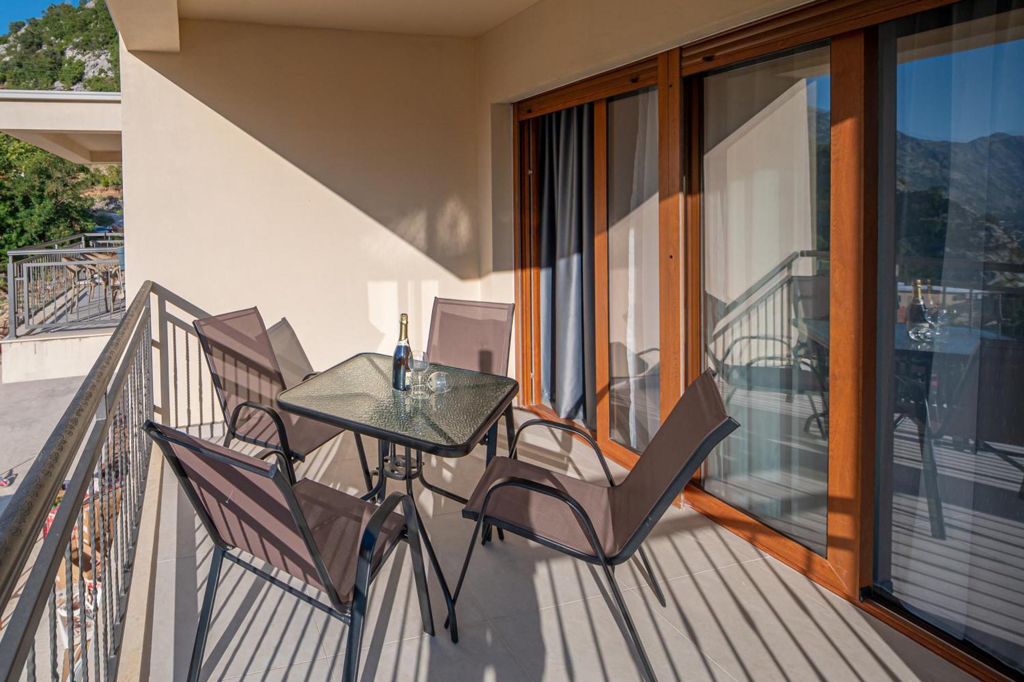 Apartmán Red Hill Kotor Exteriér fotografie